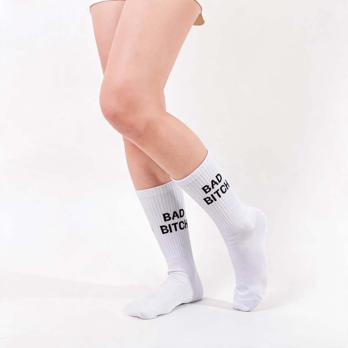 bad-bitch-white-001